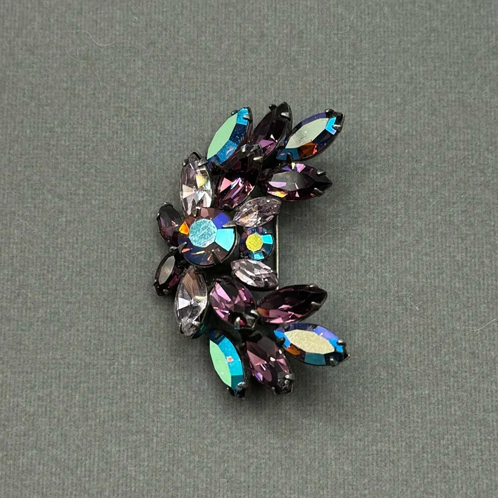 VINTAGE Purple Crystal Brooch